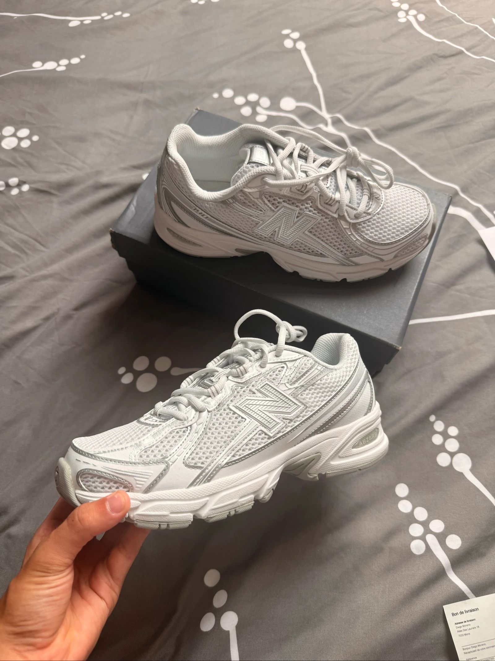 New Balance 740 Blanches – Neuves – Avec boîte